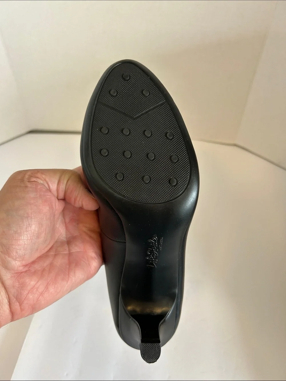 Life Stride Black Women's Mid-Heel Slip-On Pump PARIGI,BLACK KIDDY